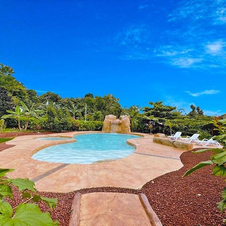 Cabinas La Catarata ラ・フォルトゥナ エクステリア 写真