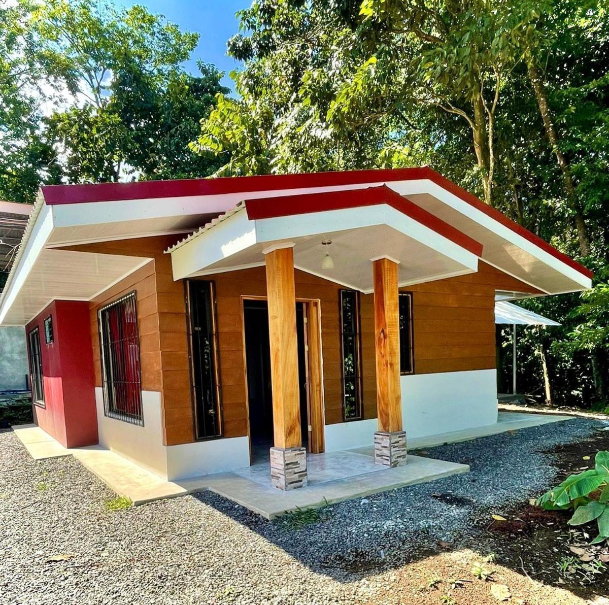 Cabinas La Catarata ラ・フォルトゥナ エクステリア 写真