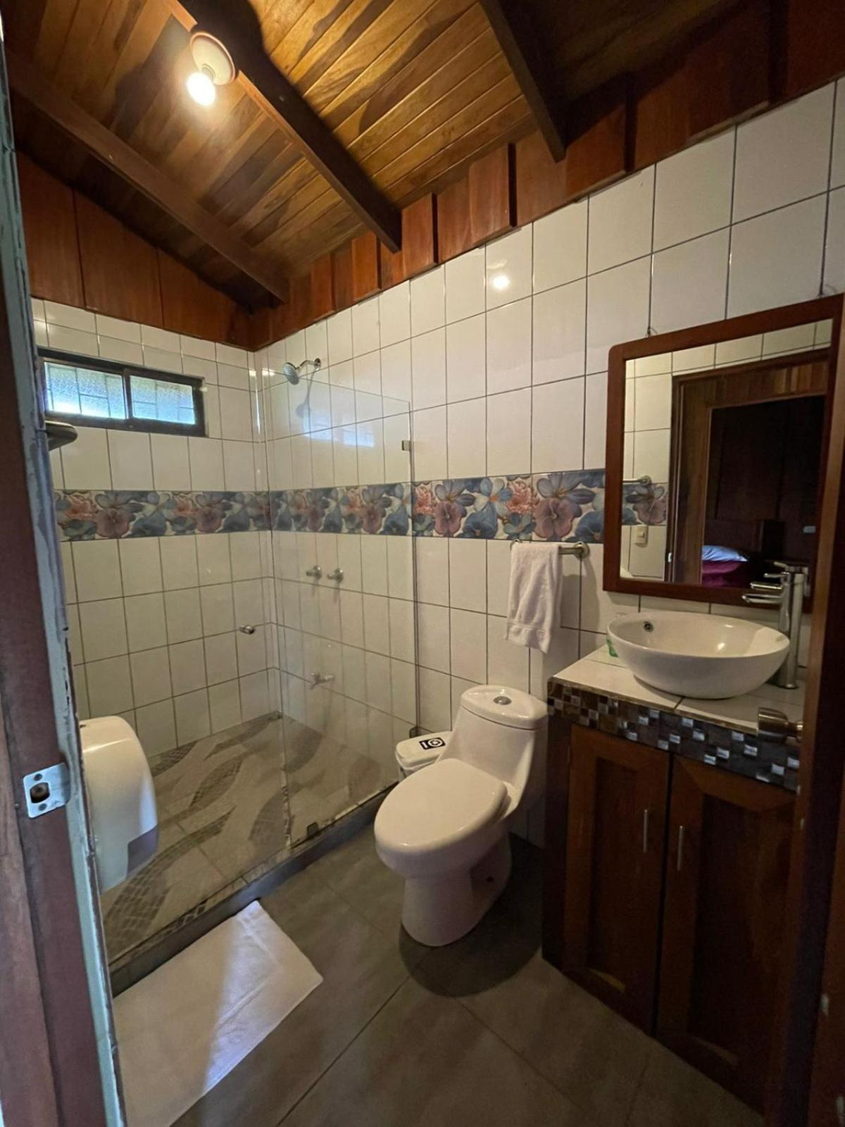 Cabinas La Catarata ラ・フォルトゥナ エクステリア 写真