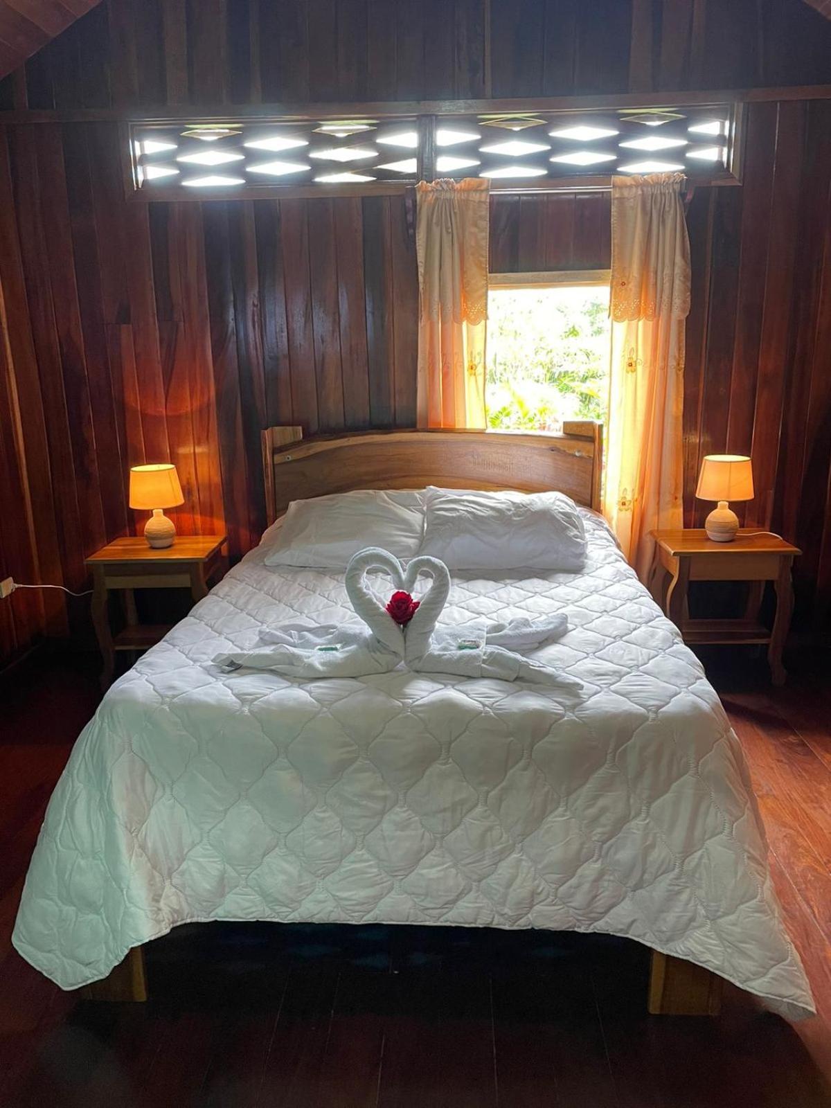Cabinas La Catarata ラ・フォルトゥナ エクステリア 写真