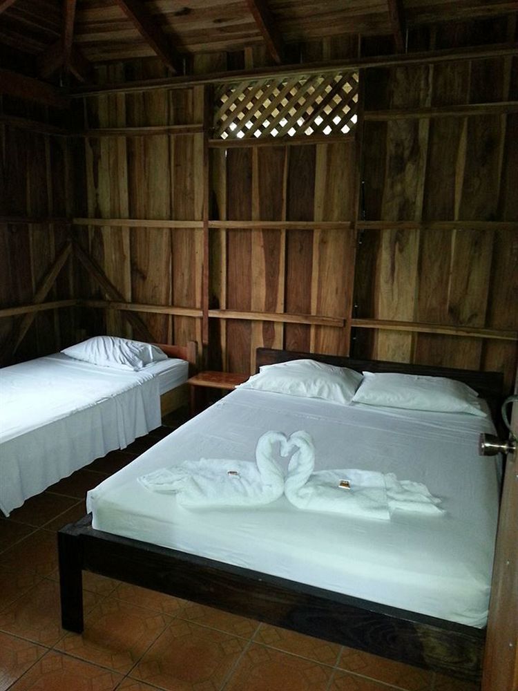 Cabinas La Catarata ラ・フォルトゥナ エクステリア 写真
